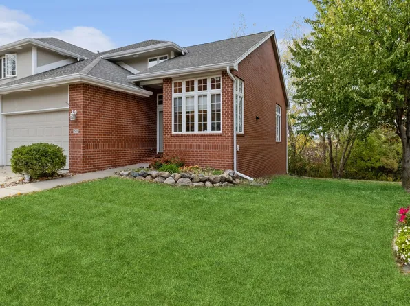 1500 Crown Colony Ct Unit 240, Des Moines, IA 50315