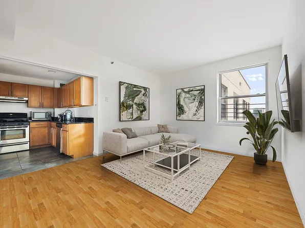 41-02 Queens Blvd #4B, Sunnyside, NY 11104