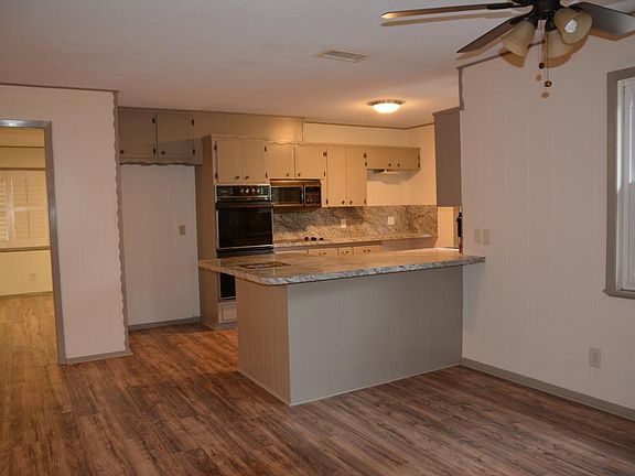 4th image of 3008 Tanglewood Dr