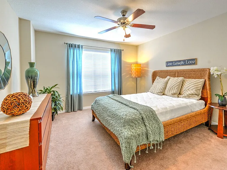Addison Landing — Photo 44