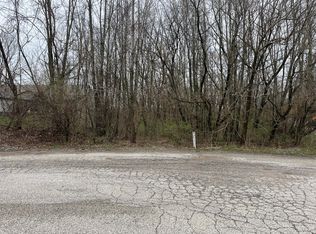 14 Forest Shores Dr, Cassopolis, MI