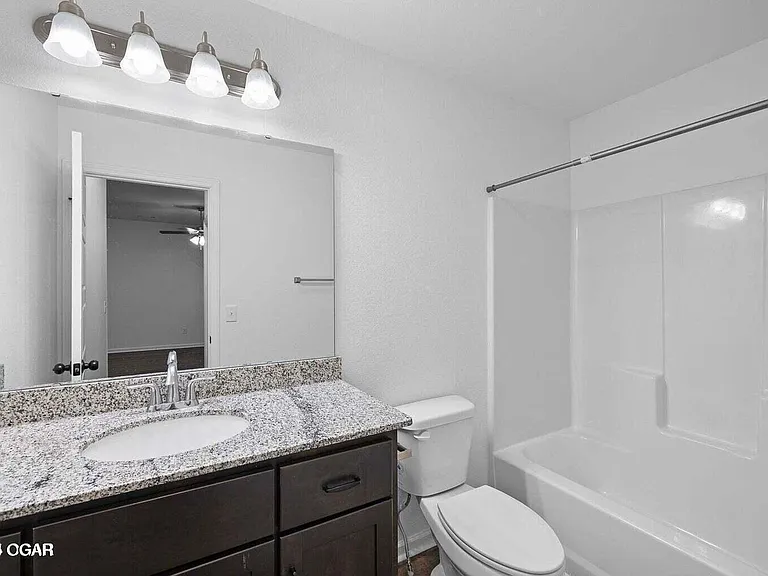 609 Short Leaf Ln — Photo 10