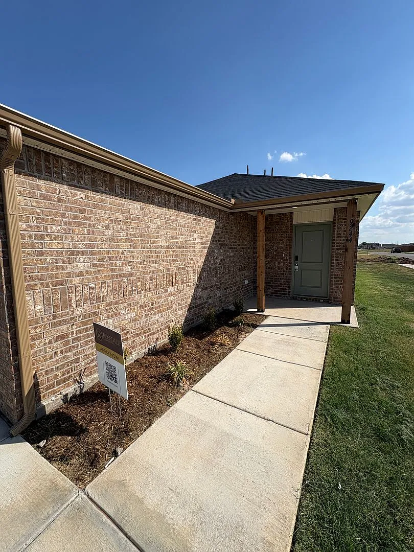 Be the First to Call This Beautiful Brand-New 3-Bedroom, 2-Bathroom Home in Yukon Yours! — Photo 4
