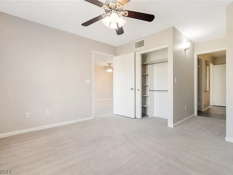 8070 W Russell Rd #2006 — Photo 22