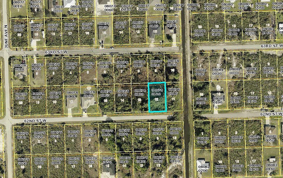 2nd image of 2802 62nd Street W