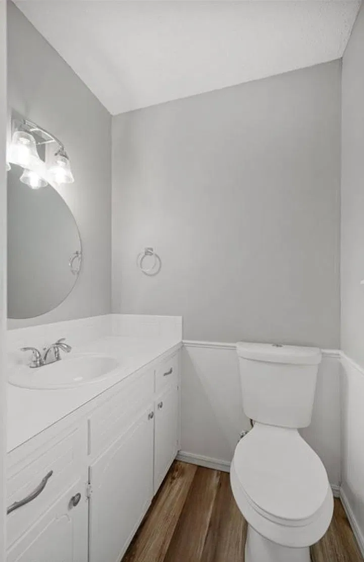 4 bed, 1.5 bath, 1500 sqft, $1,500 — Photo 1