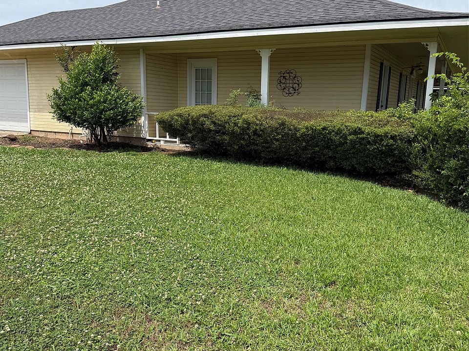 2nd image of 401 Post Oak St