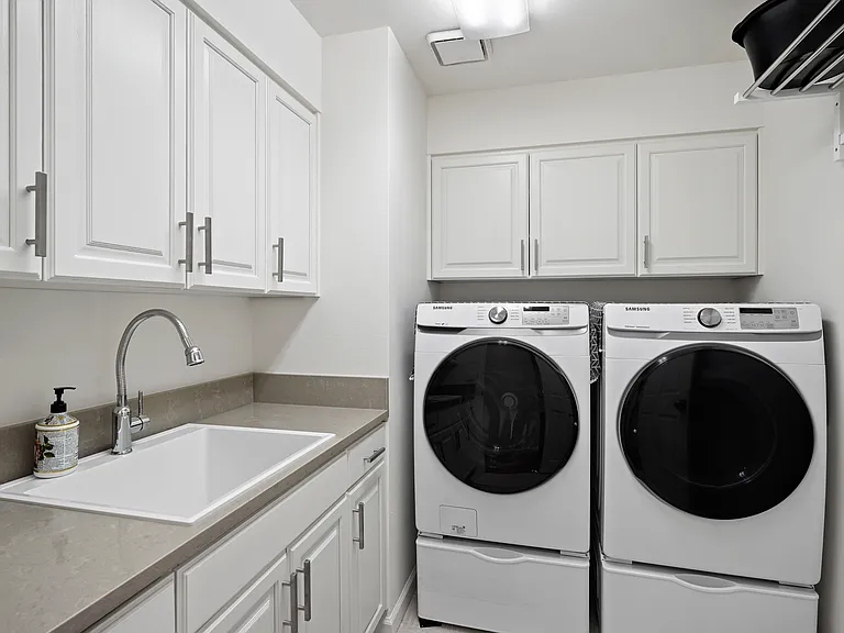 1207 Foxwood Pl — Photo 26