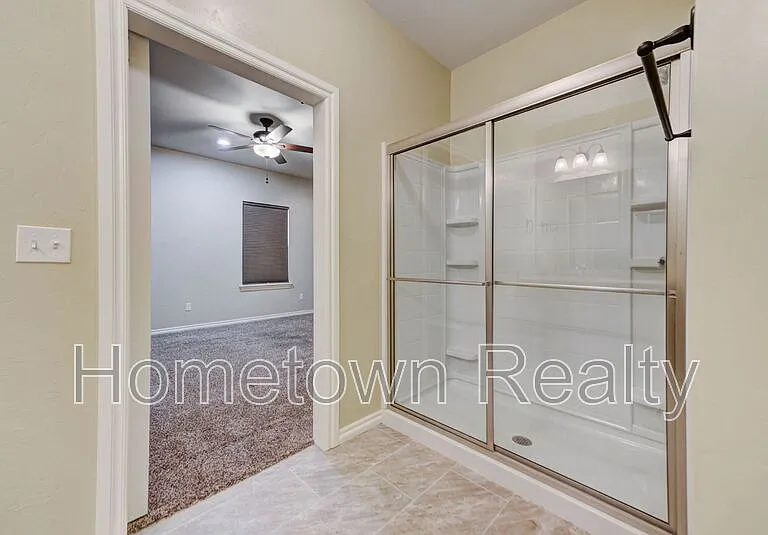 463 S Fretz Ave — Photo 14
