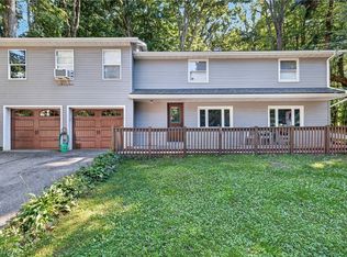 598 Randolph Rd, Mogadore, OH 44260