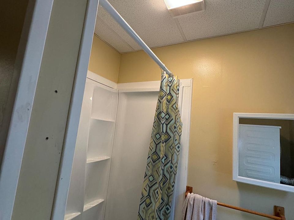 1st image of 15 Hoyle St #1