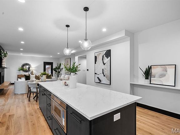 4th image of 849 Bluespring Ln