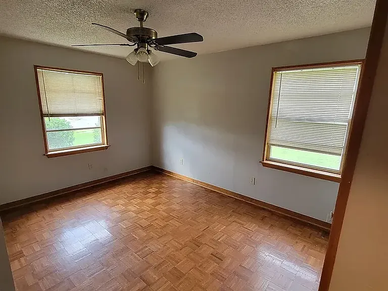 2861 Maple Dr — Photo 10