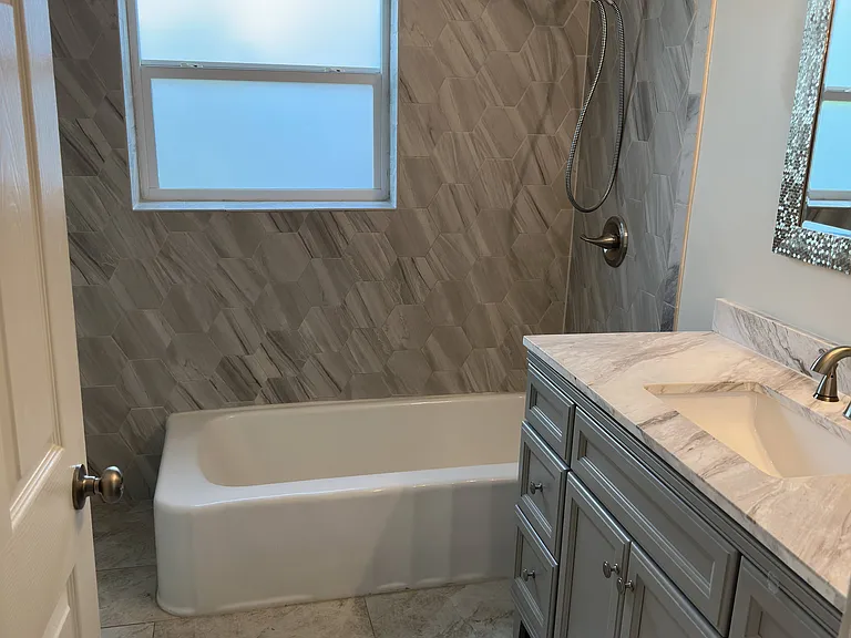 4900 S Lakewood Dr — Photo 11
