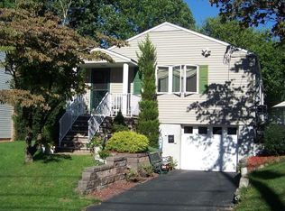 126 Linden Rd, Wayne, NJ 07470