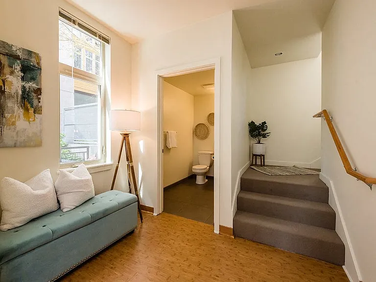 Thornton Place — Photo 14