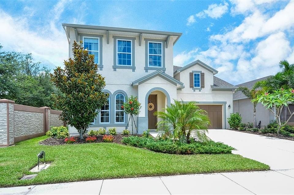 1st image of 998 Molly Cir