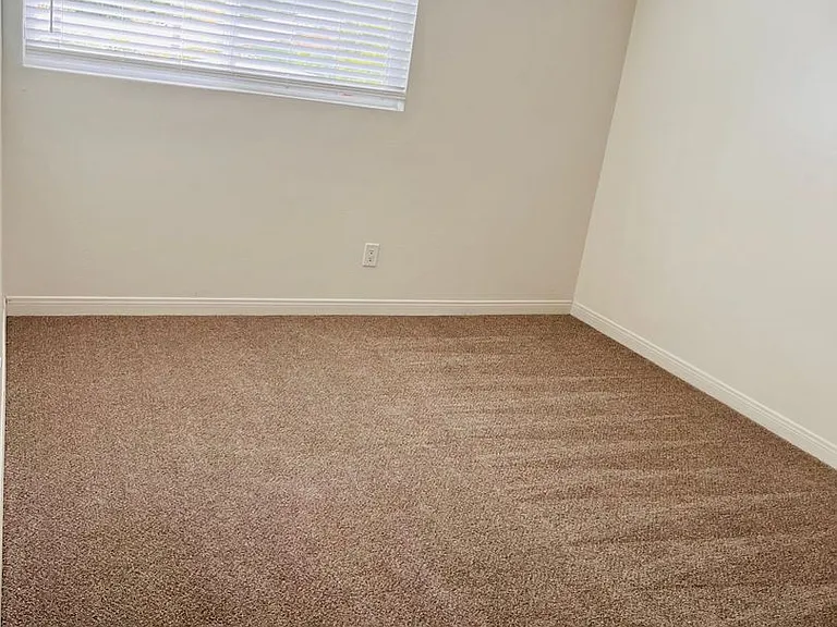 Florida Place — Photo 39