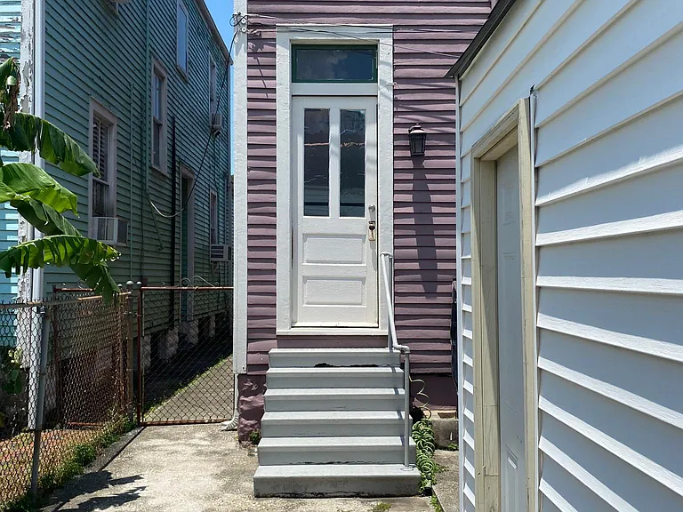 202 S Scott St — Photo 21
