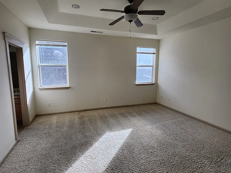 2745 Scottsdale Rd — Photo 9
