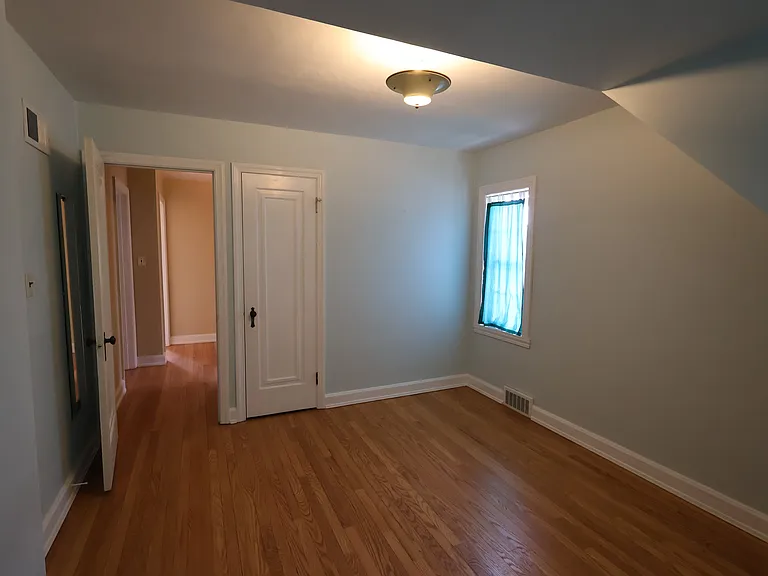 6028 N Lydell Ave — Photo 24