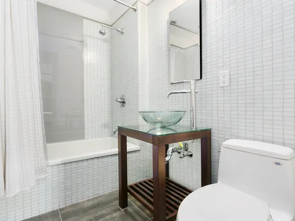 609 Myrtle Avenue image 6 of 8