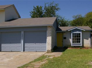 2901 Birchbrook St, Grand Prairie, TX 75052