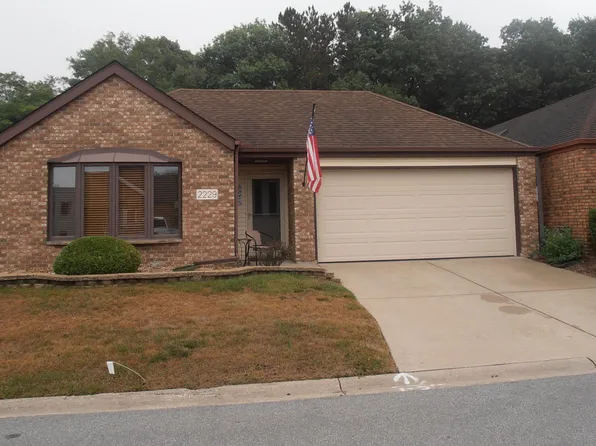 2229 Liberty Pl, Dyer, IN 46311
