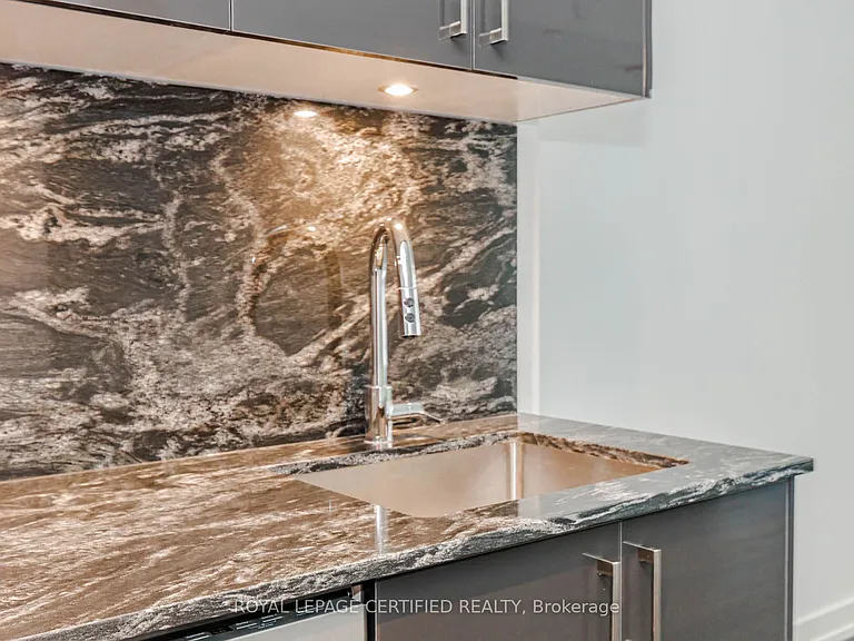 4010 Eglinton Ave W #217 — Photo 17