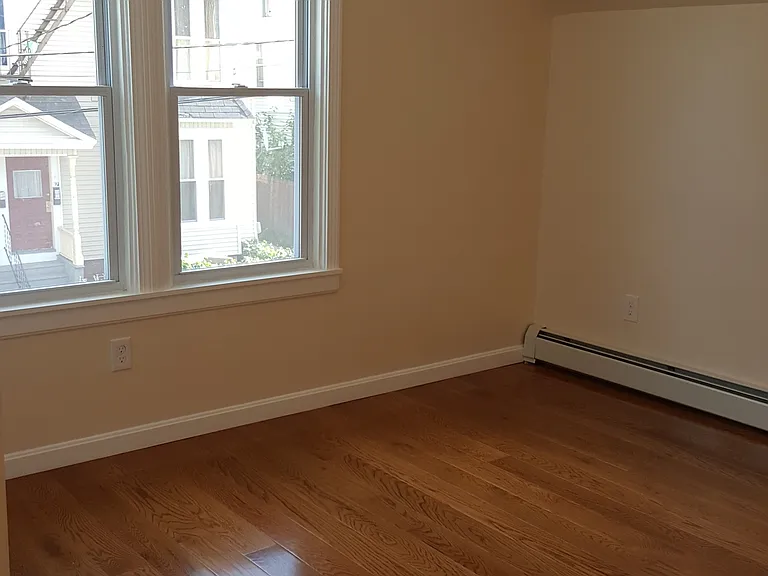 24 Frederick St — Photo 23