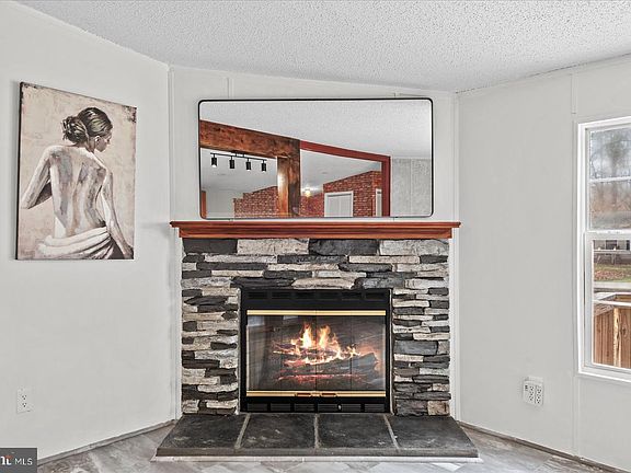 5th image of 26271 Dogwood Dr
