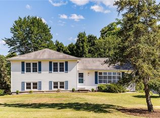 24 N Jackson Dr, Poughkeepsie, NY 12603
