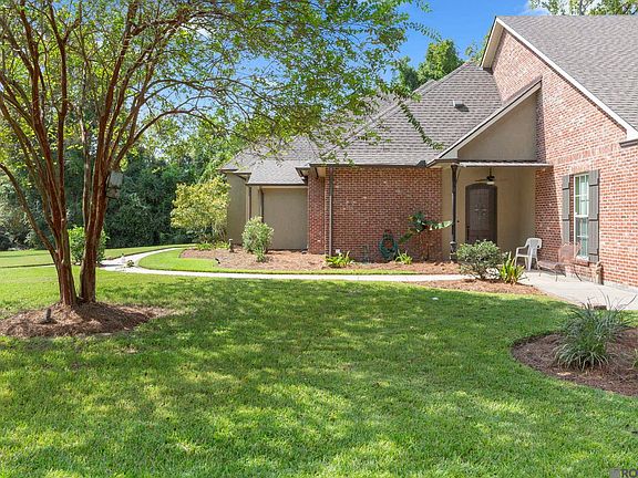 3rd image of 3032 Drusilla Ln