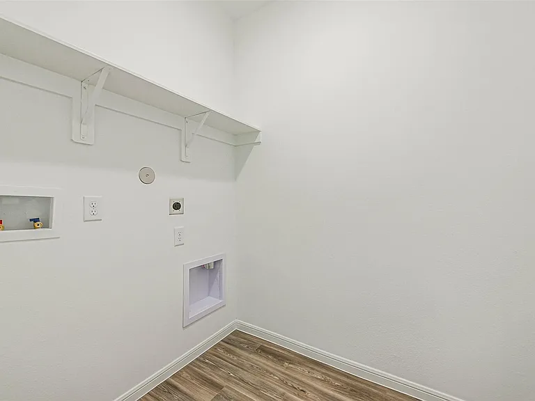 3075 Clydesdale Dr — Photo 35