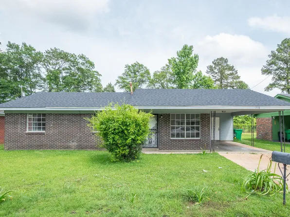 1518 27th St N, Columbus, MS 39701