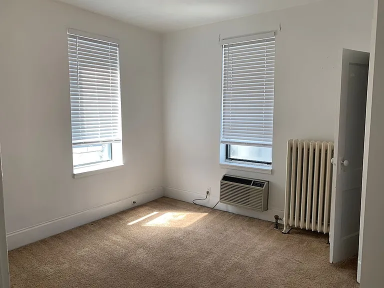 706-708 Summerlea Street — Photo 15