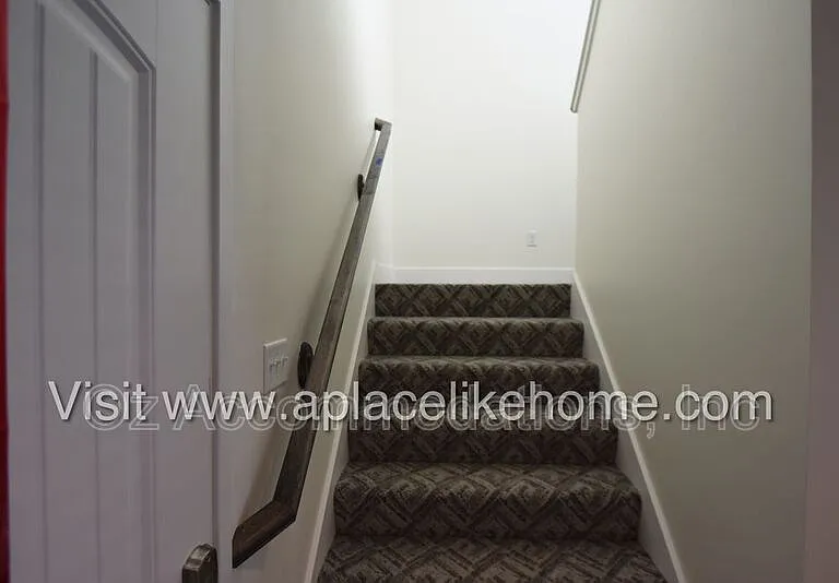 4008 NW 95th Ter — Photo 35
