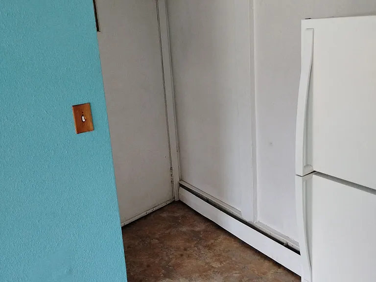 141 County St #6 — Photo 4