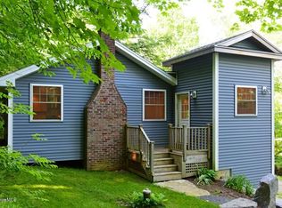 16 Mahkeenac Rd, Stockbridge, MA 01262