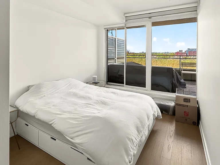 205 Manning Ave #501 — Photo 17