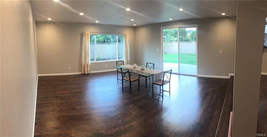 4 bed, 1787 sqft, $4,550 — Photo 4