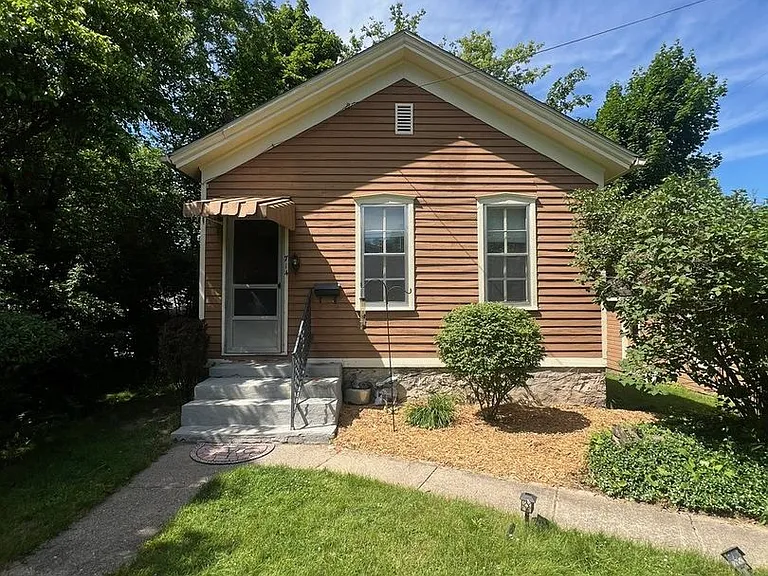 714 W Madison St — Photo 1
