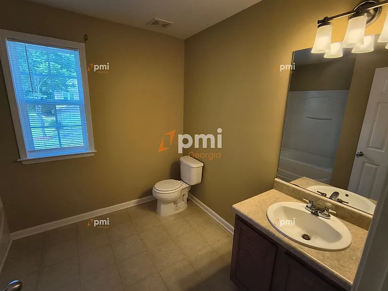 350 Fairmont Way #3 — Photo 12