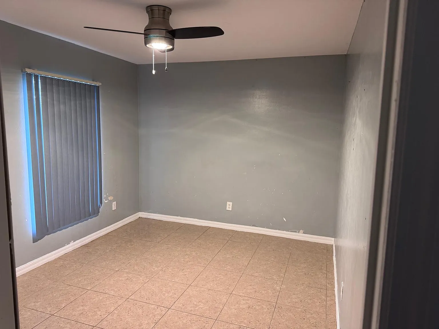 3 bed, $1,700 — Photo 1