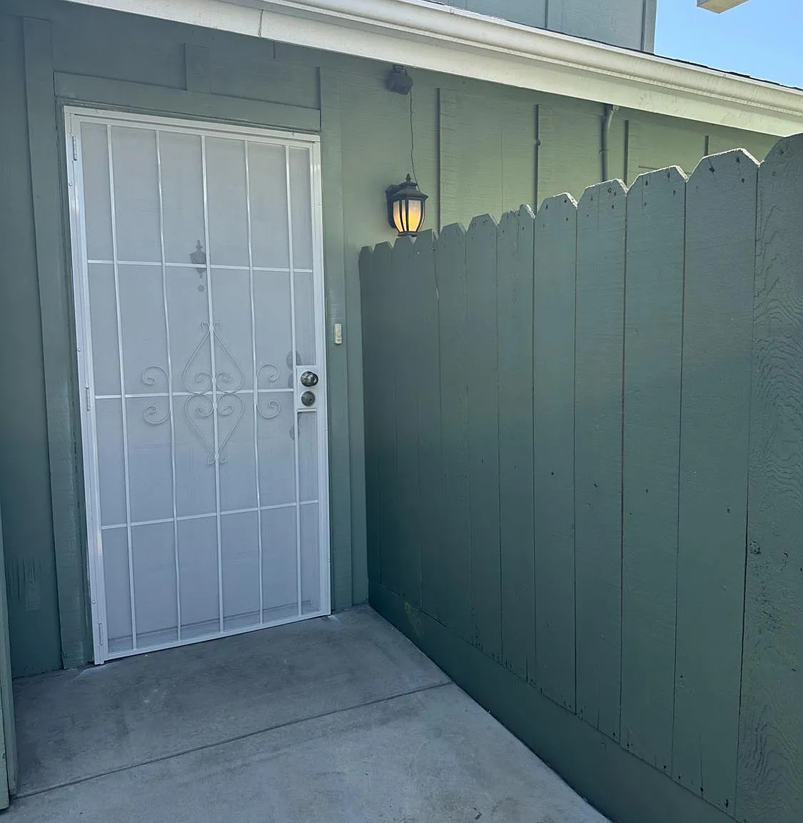 2 bed, 966 sqft, $1,750 — Photo 2