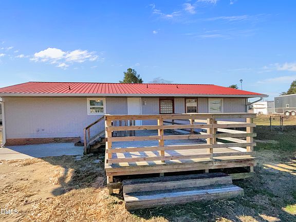 5th image of 154 Rosebud St