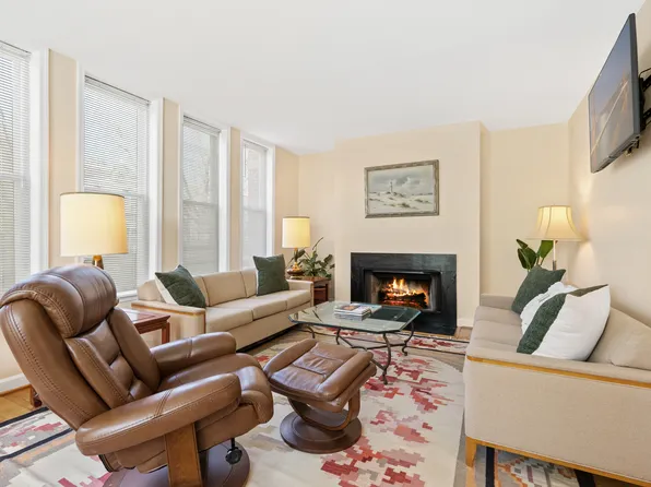 800 G St NE, Washington, DC 20002