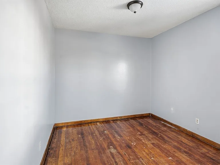 857 S 1st St #2 — Photo 7