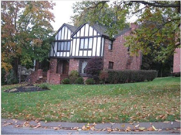 2nd image of 3388 Mohawk Rd