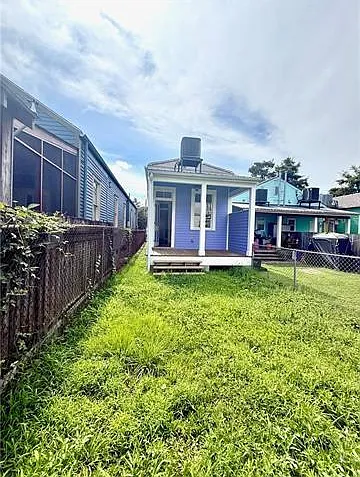 729 Lesseps St — Photo 14